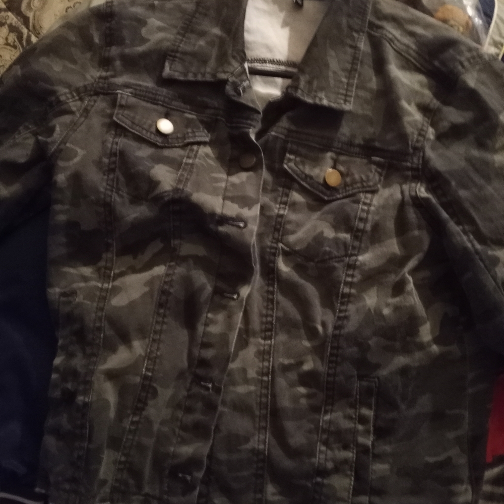 Jacket - Picture 2 of 2